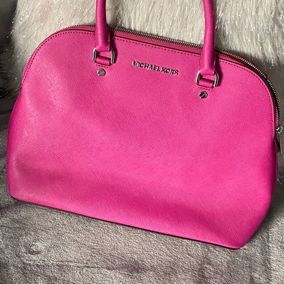 Fuchsia MK Bag Used only a few times - Picture 1 of 8